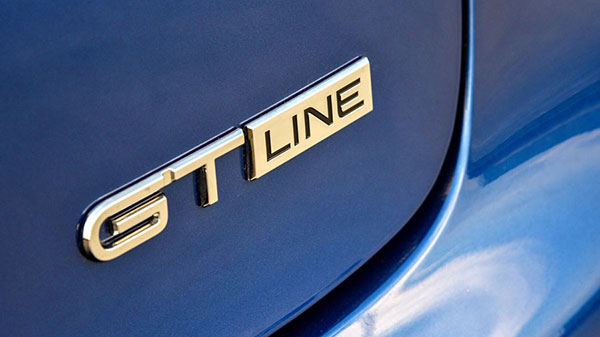 The GT-Line badge indicates that this no ordinary Renault Clio The GT-Line badge indicates that this no ordinary Renault Clio