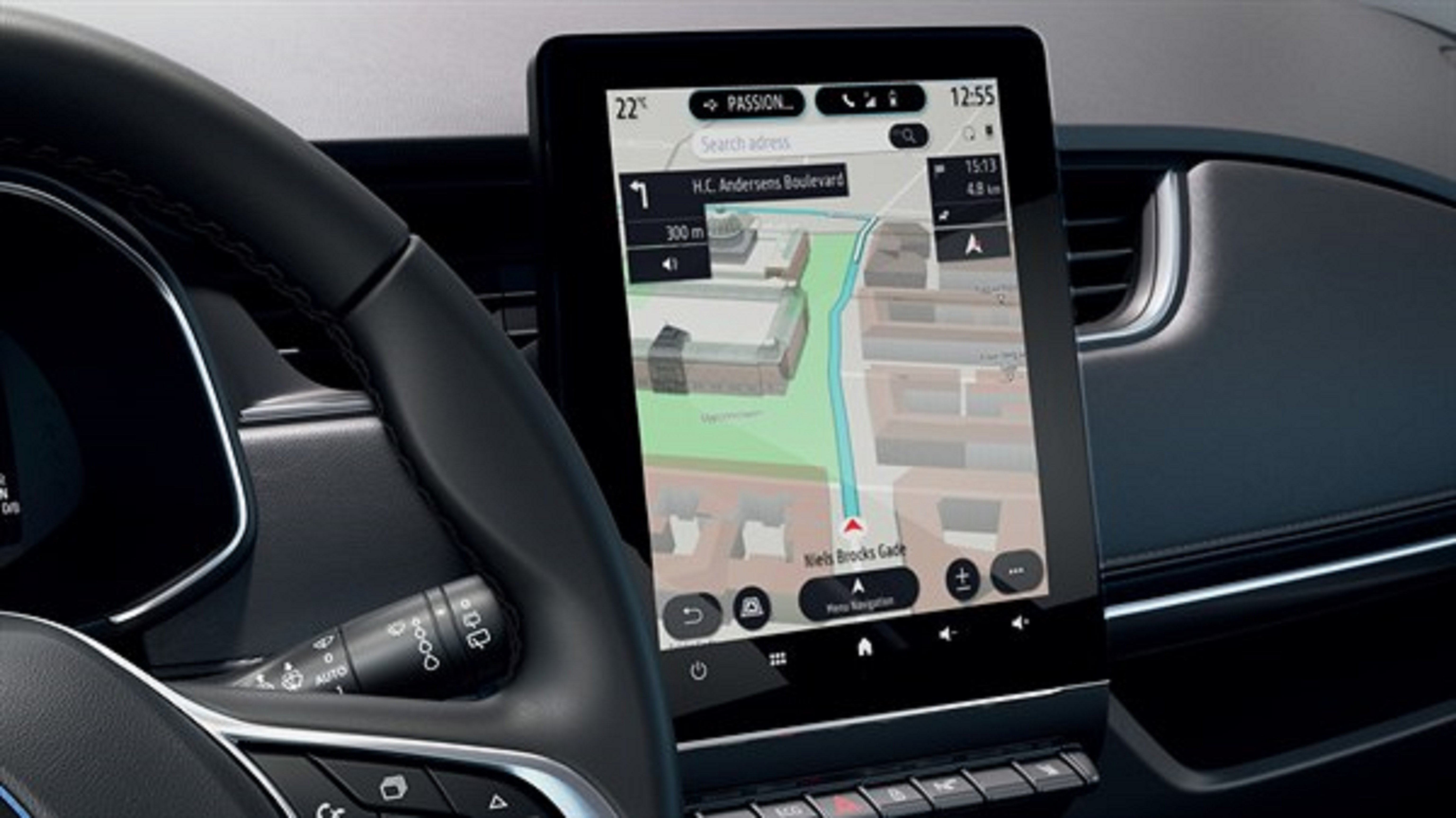 Waze navigation on Renault vehilce infotainment screen
