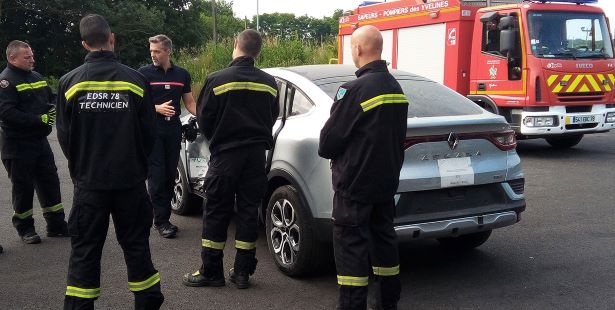 Why Renault works with fire fighters Firefighter at Renault Group technical centre